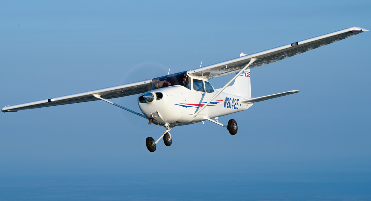 Experience ATP Flight School With a Discovery Training Flight